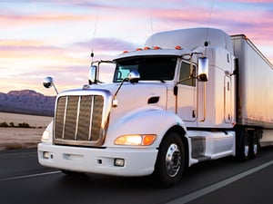 Truck - Open Road - Mountains 400x300 px